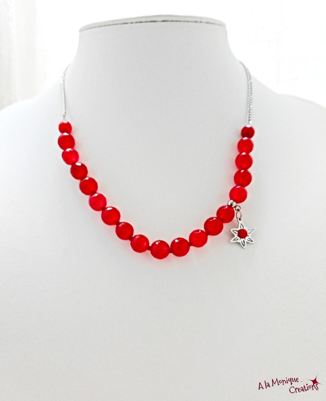 Colier de iarna cu floare visinie - bijuterii - coliere - coliere din pietre semiprețioase - Artynos.ro