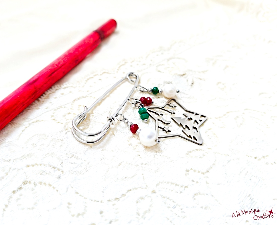 Brosa de Craciun cu perle si jad - bijuterii - broșe - Artynos.ro