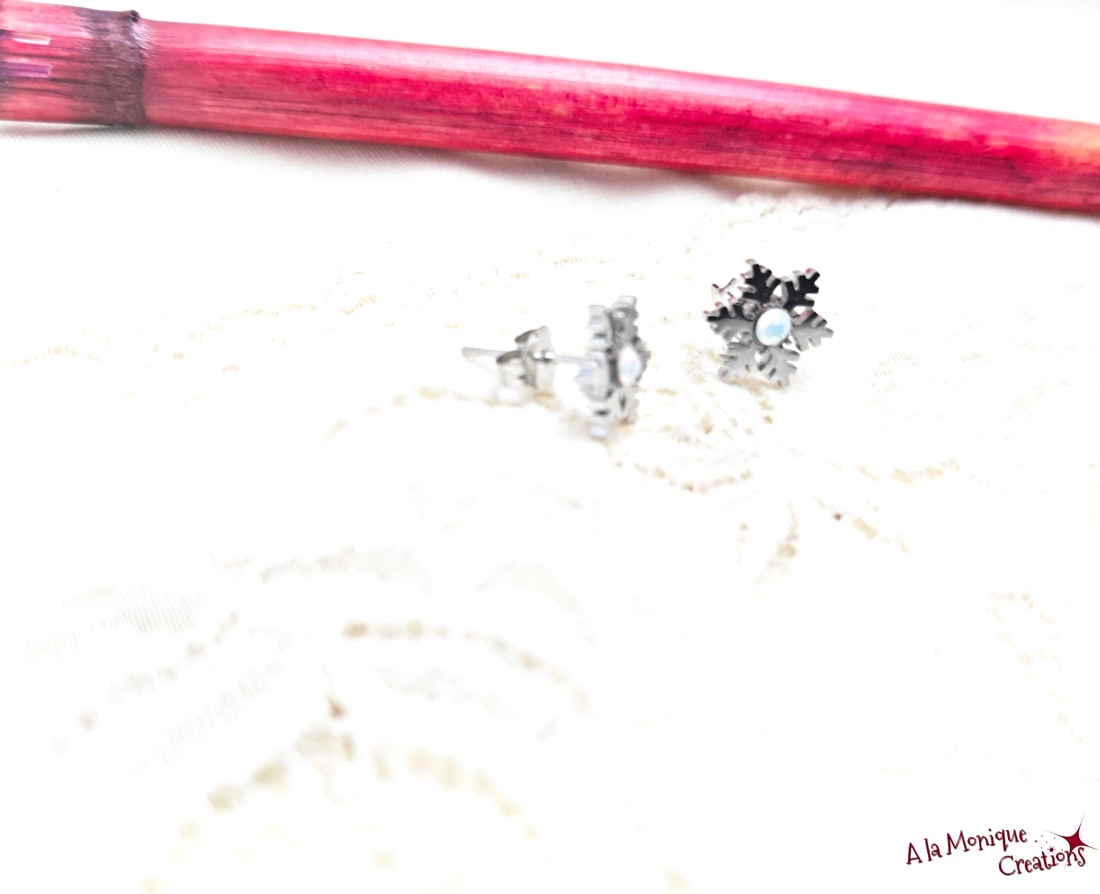 Cercei fulg de zapada alb - bijuterii - cercei - cercei din sticlă - Artynos.ro