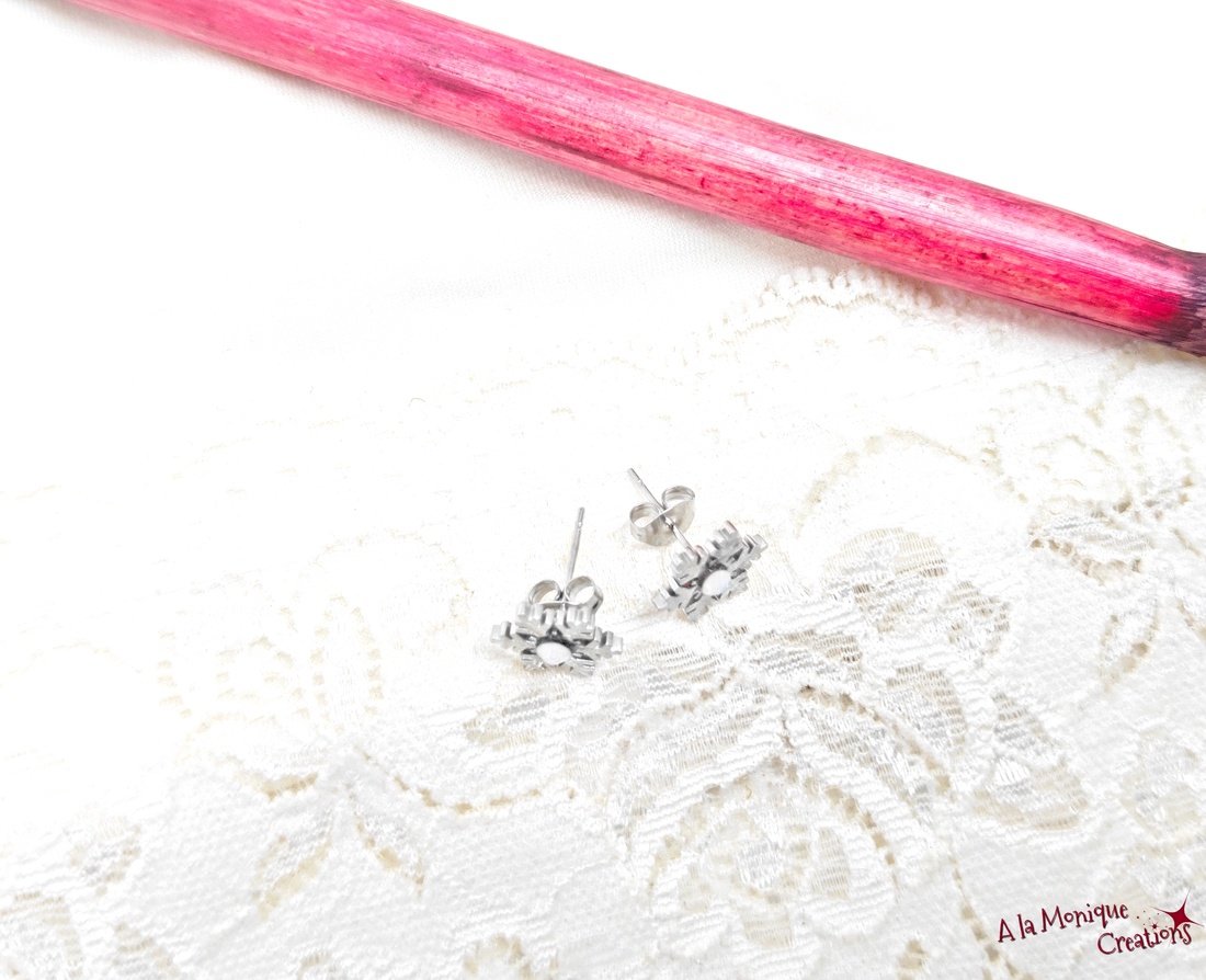 Cercei fulg de zapada alb - bijuterii - cercei - cercei din sticlă - Artynos.ro