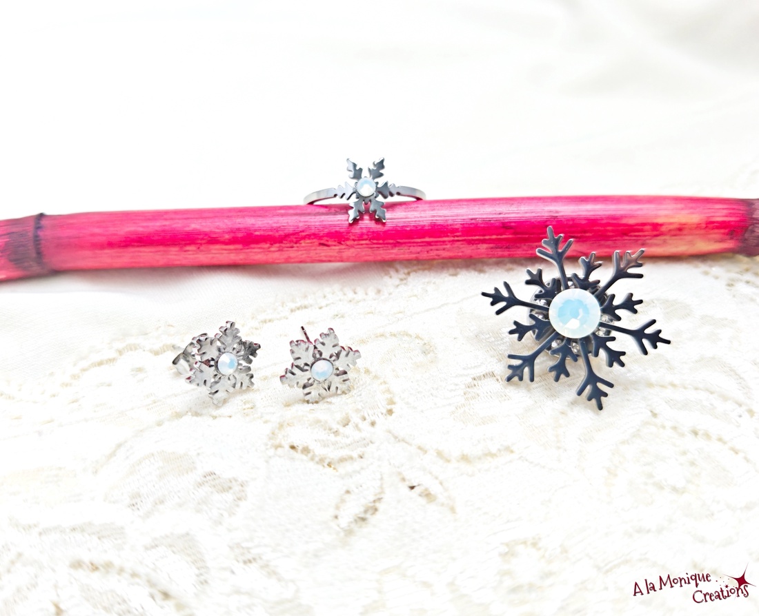 Cercei fulg de zapada alb - bijuterii - cercei - cercei din sticlă - Artynos.ro