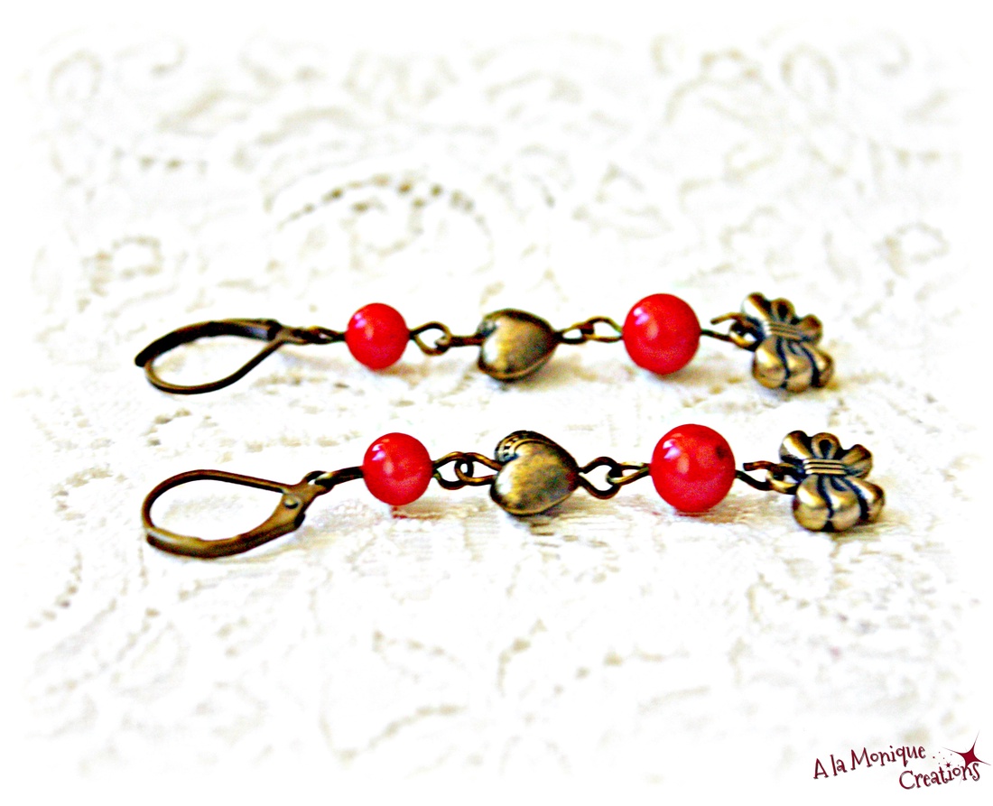 Cercei cu coral rosu si inimioare - bijuterii - cercei - cercei din pietre semiprețioase - Artynos.ro