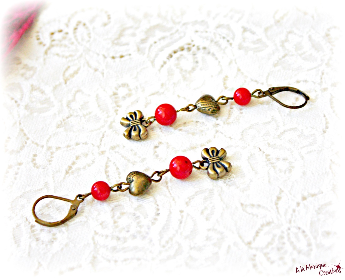 Cercei cu coral rosu si inimioare - bijuterii - cercei - cercei din pietre semiprețioase - Artynos.ro