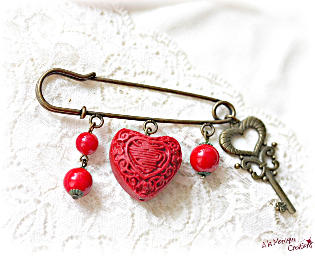 Cercei cu coral rosu si inimioare - bijuterii - cercei - cercei din pietre semiprețioase - Artynos.ro