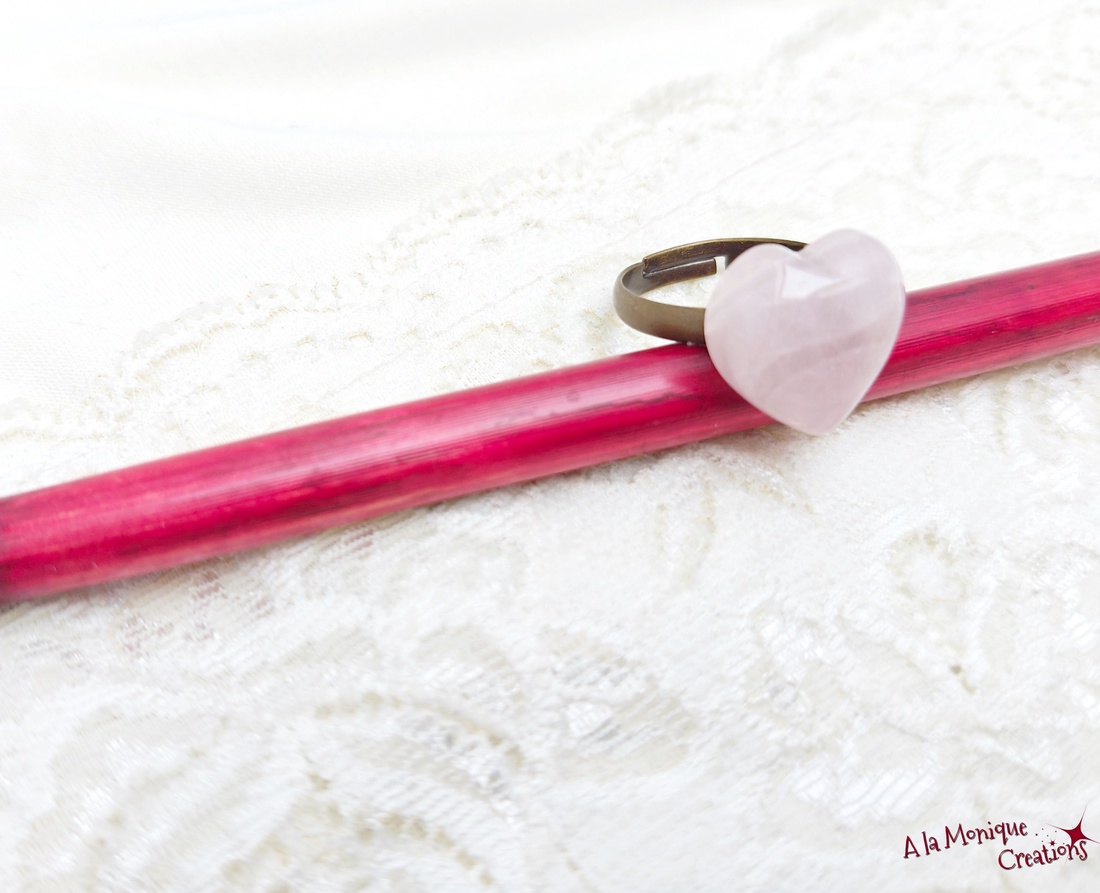 Inel cu inima de cuart roz - bijuterii - inele - inele cu pietre semiprețioase - Artynos.ro