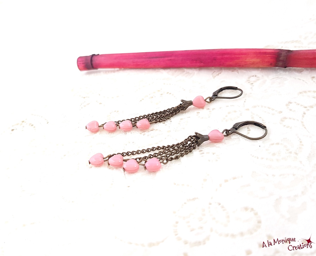 Cercei candelabru cu inimioare roz - bijuterii - cercei - cercei din sticlă - Artynos.ro