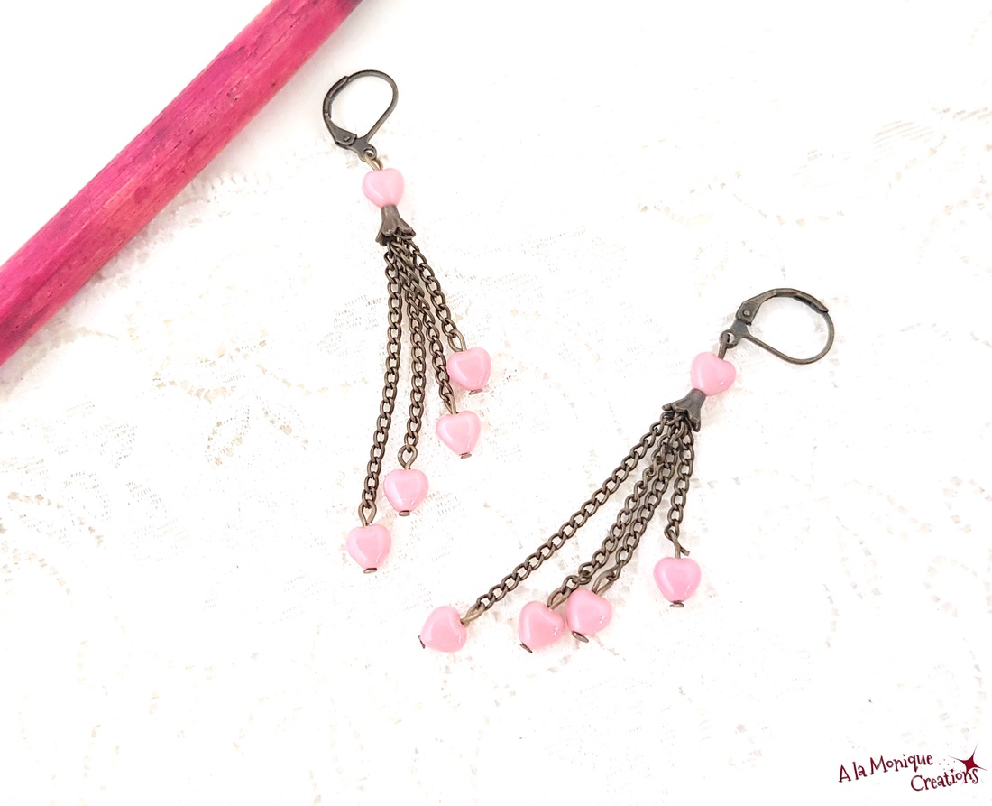 Cercei candelabru cu inimioare roz - bijuterii - cercei - cercei din sticlă - Artynos.ro