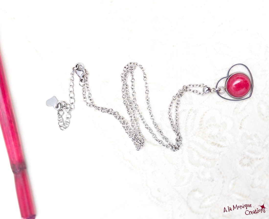 Colier cu inimioara si jad rosu - bijuterii - coliere - pandative - Artynos.ro
