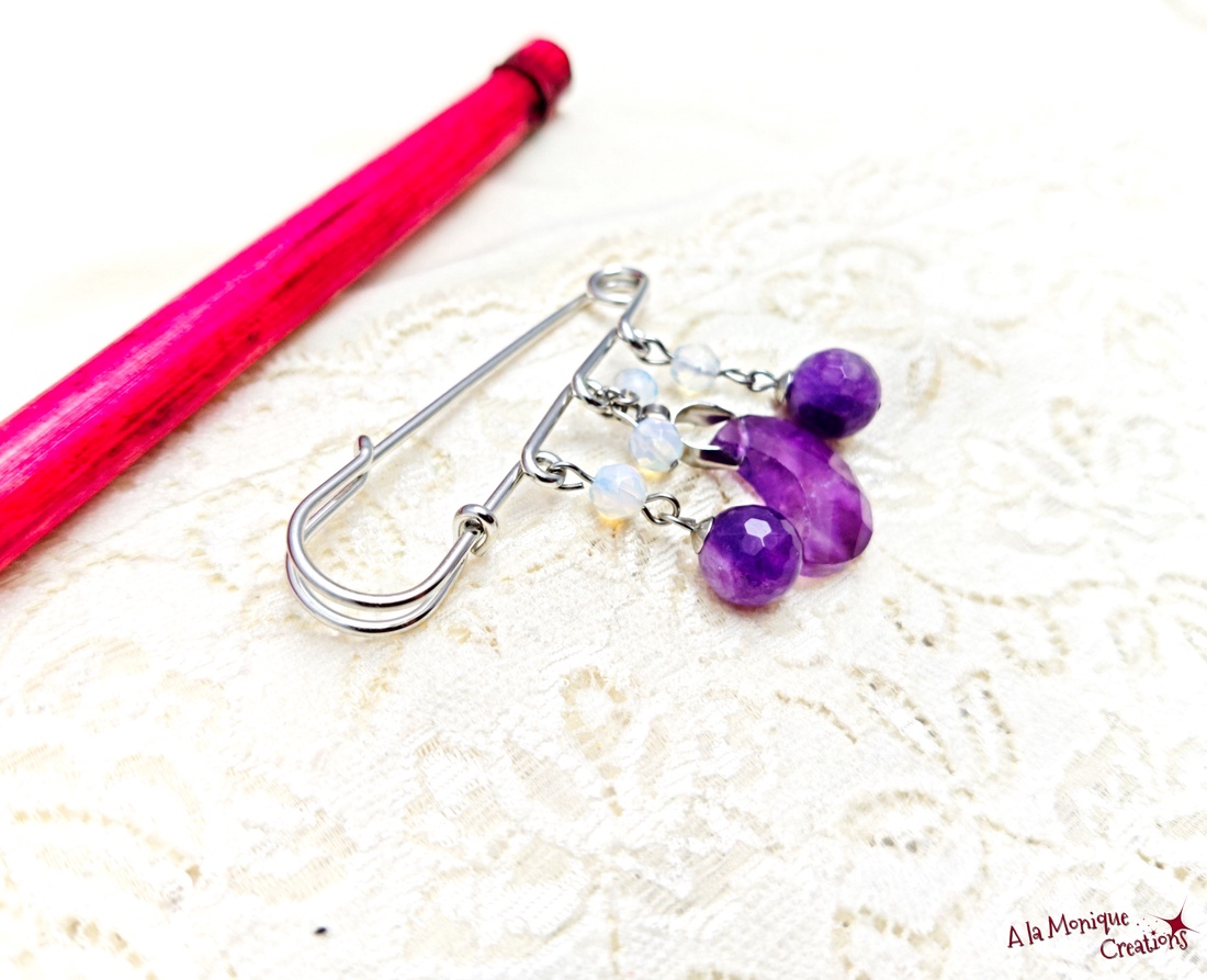 Brosa cu ametist opalit si semiluna - bijuterii - broșe - Artynos.ro