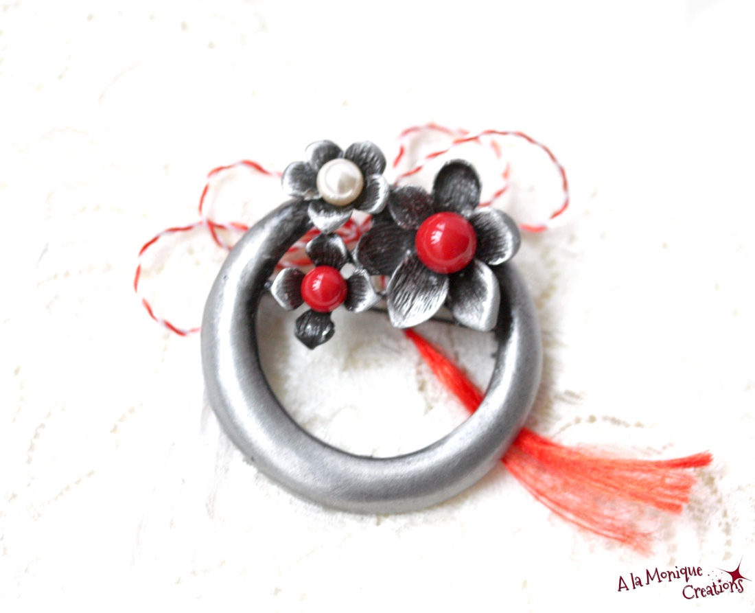 Brosa colier cu perle corai - bijuterii - broșe - Artynos.ro