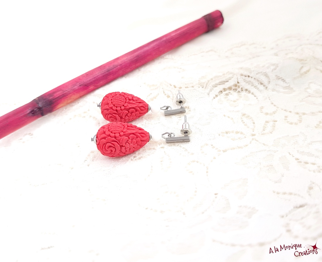 Cercei cu cinabru si jad alb - bijuterii - mărțișor - Artynos.ro