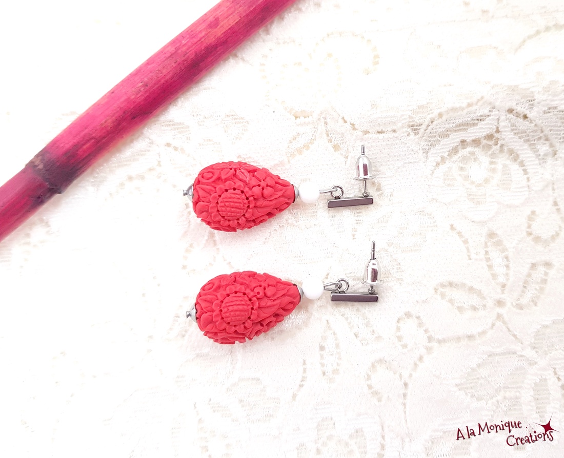 Cercei cu cinabru si jad alb - bijuterii - mărțișor - Artynos.ro