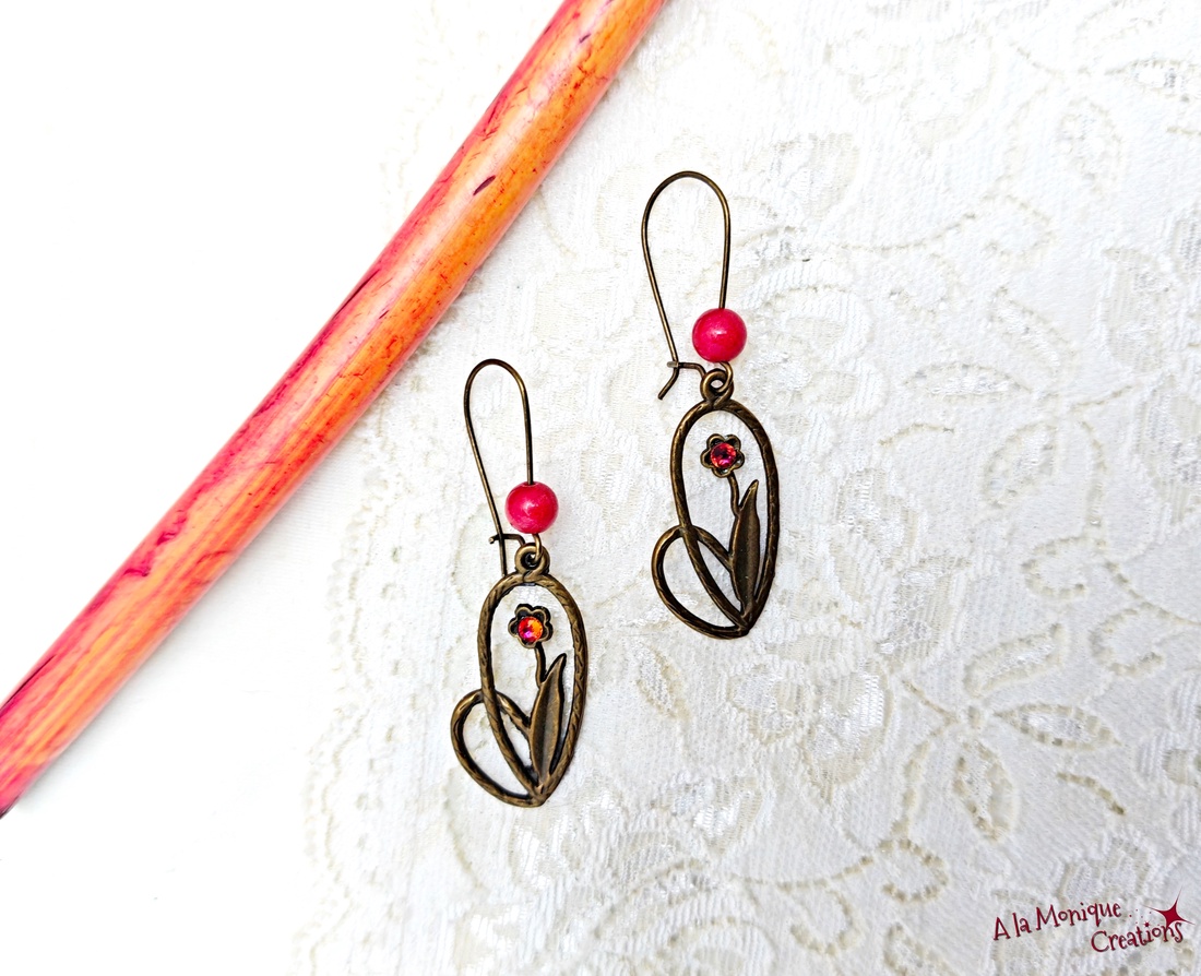 Cercei cu flori rosii - bijuterii - cercei - cercei din pietre semiprețioase - Artynos.ro