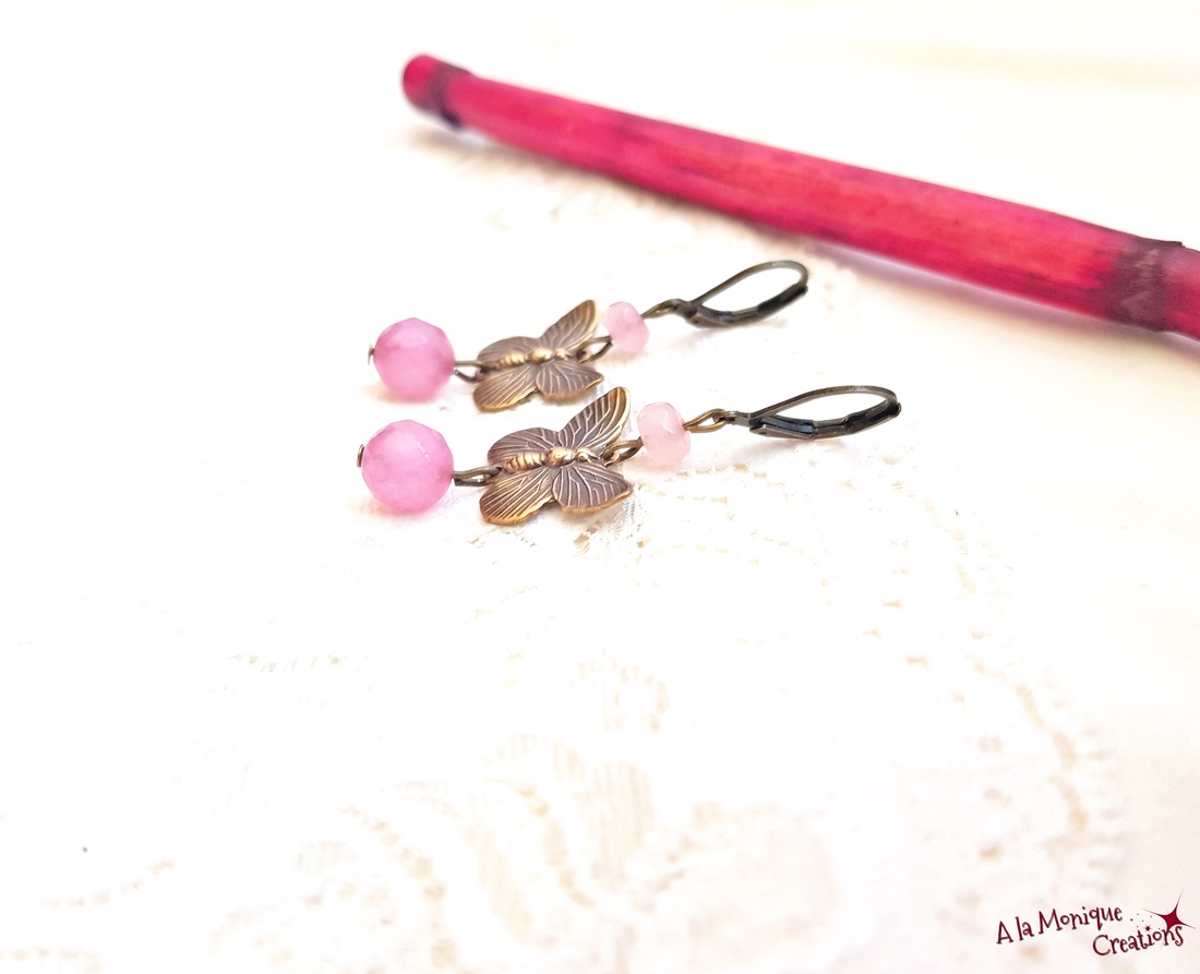Cercei cu fluturasi si agate roz - bijuterii - cercei - cercei din pietre semiprețioase - Artynos.ro