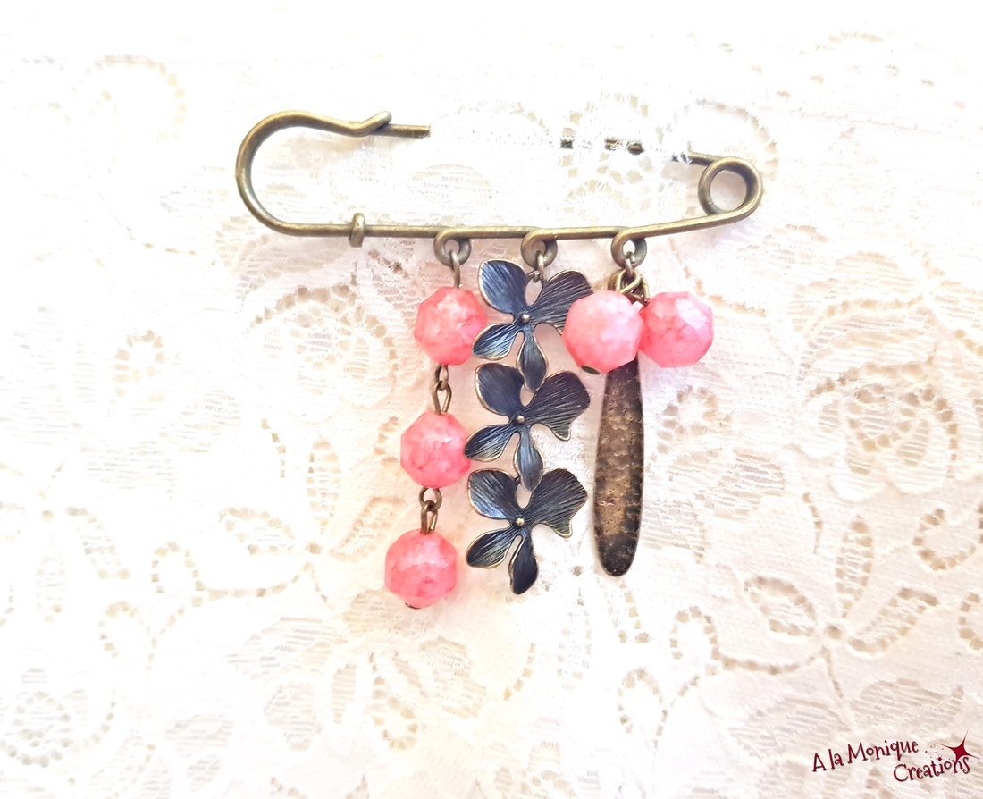 Brosa cu flori si rodocrozit - bijuterii - broșe - Artynos.ro