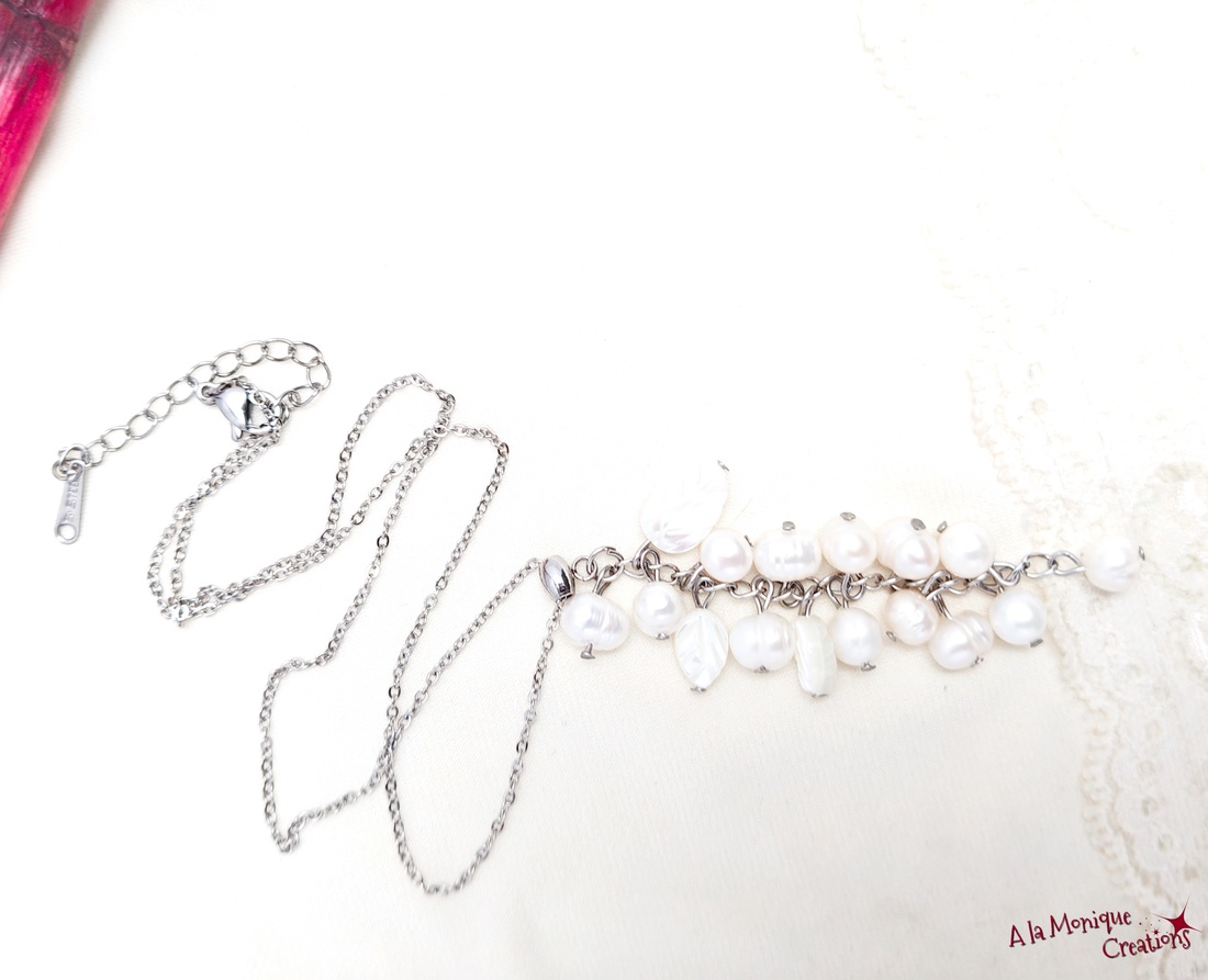 Colier cu perle si frunze de sidef - bijuterii - coliere - coliere cu pandative - Artynos.ro