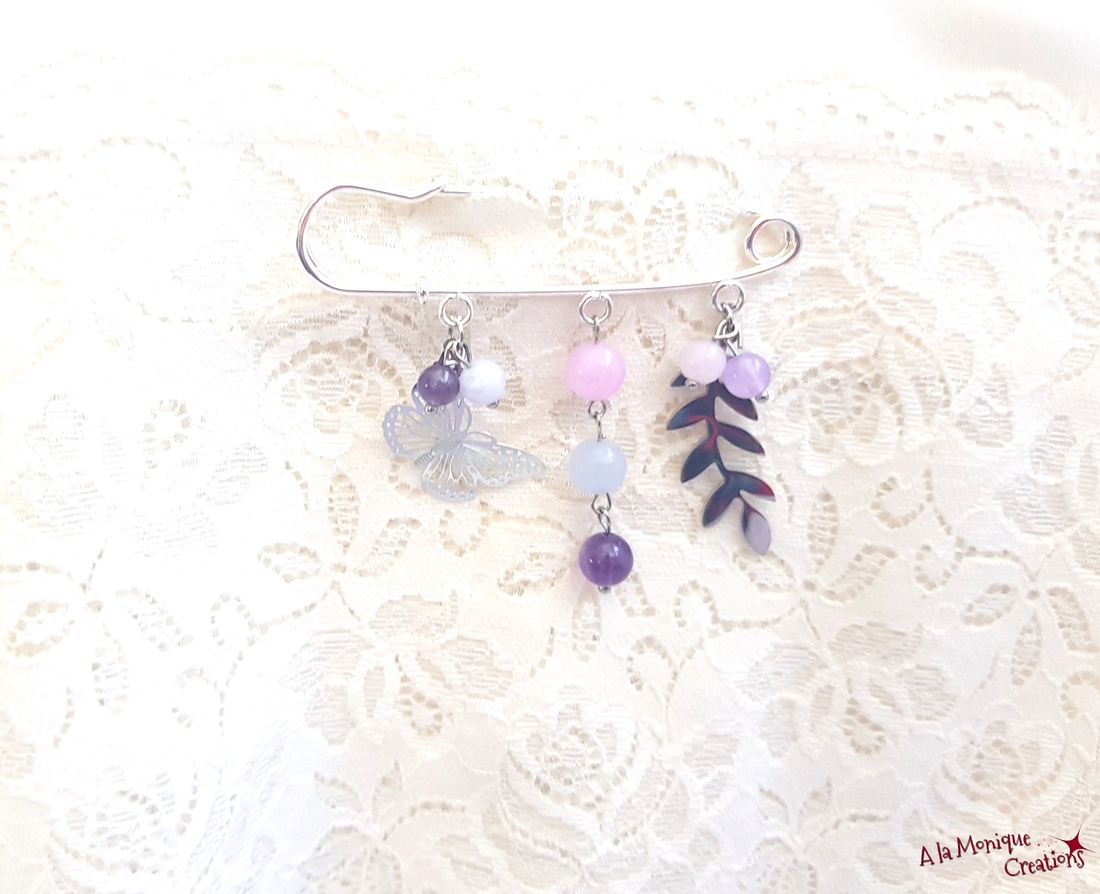 Brosa cu pietre roz mov si frunzulita - bijuterii - broșe - Artynos.ro