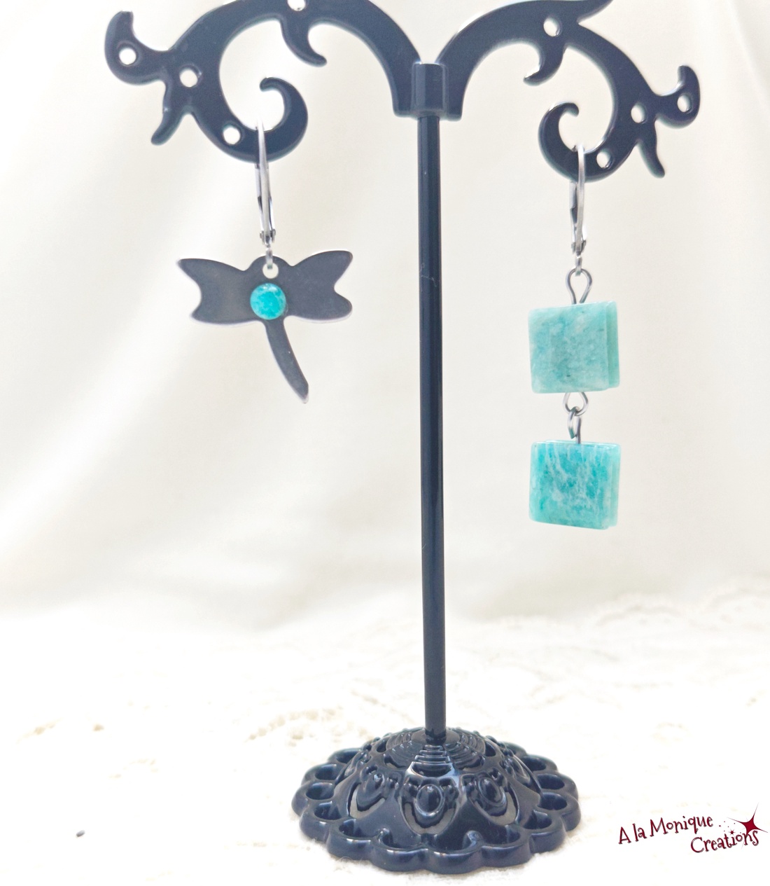 Cercei cu libelula si amazonit - bijuterii - cercei - cercei din pietre semiprețioase - Artynos.ro