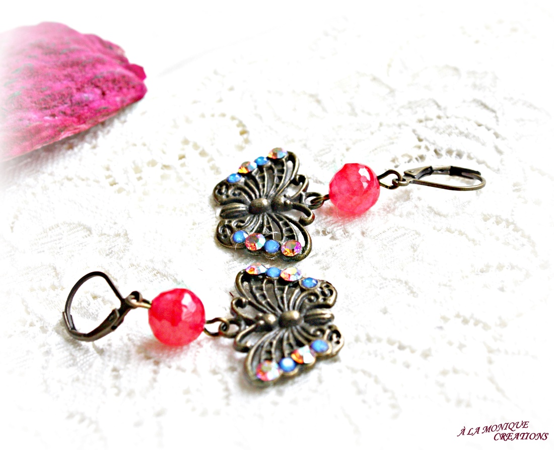 Cercei cu jad corai si fluture - bijuterii - cercei - cercei din pietre semiprețioase - Artynos.ro