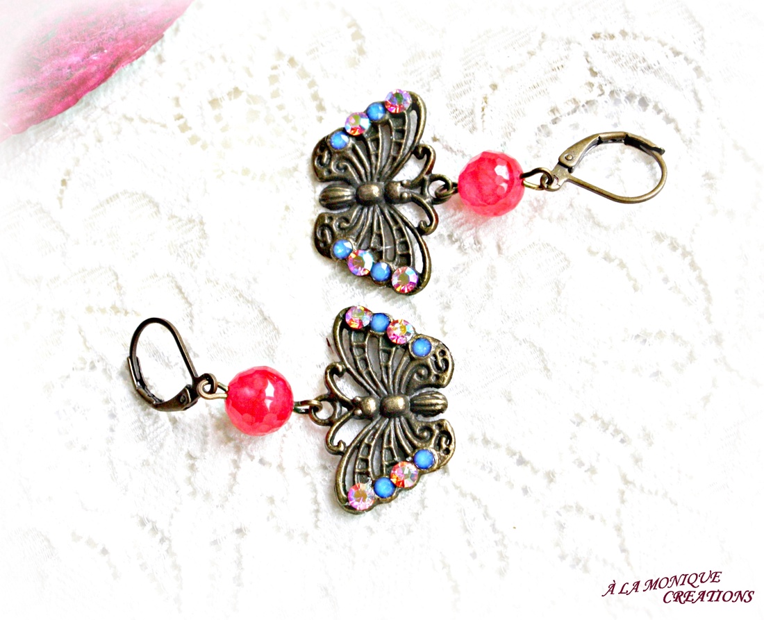 Cercei cu jad corai si fluture - bijuterii - cercei - cercei din pietre semiprețioase - Artynos.ro