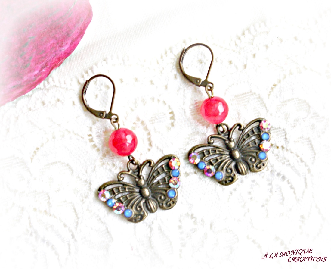 Cercei cu jad corai si fluture - bijuterii - cercei - cercei din pietre semiprețioase - Artynos.ro