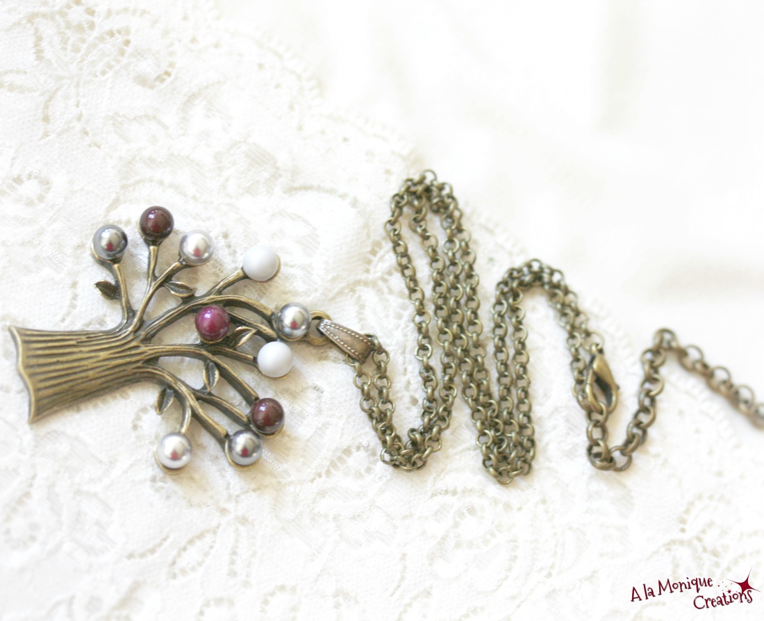 Colier copacel gri si bordo - bijuterii - coliere - coliere cu pandative - Artynos.ro