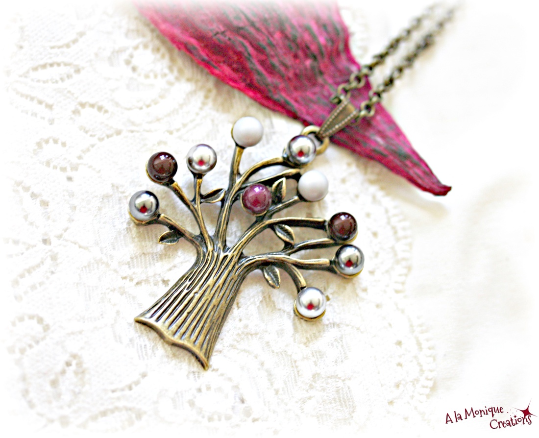 Colier copacel gri si bordo - bijuterii - coliere - coliere cu pandative - Artynos.ro