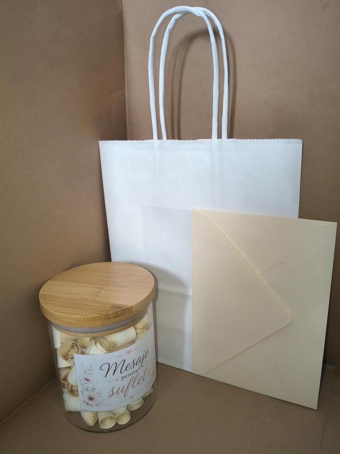 Cadou femeie � Borcan cu 100 de mesaje pentru suflet, scrisoare personalizată și pungă cadou - casă & stil de viață - seturi de cadou - Artynos.ro