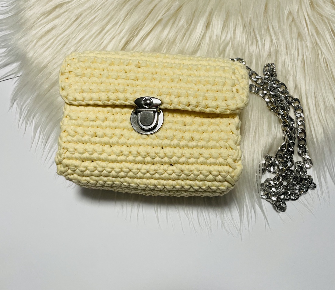 poșetă croșetată  delicată, elegantă  - genți și portofele - genți de mână și umăr - geantă crossbody - Artynos.ro