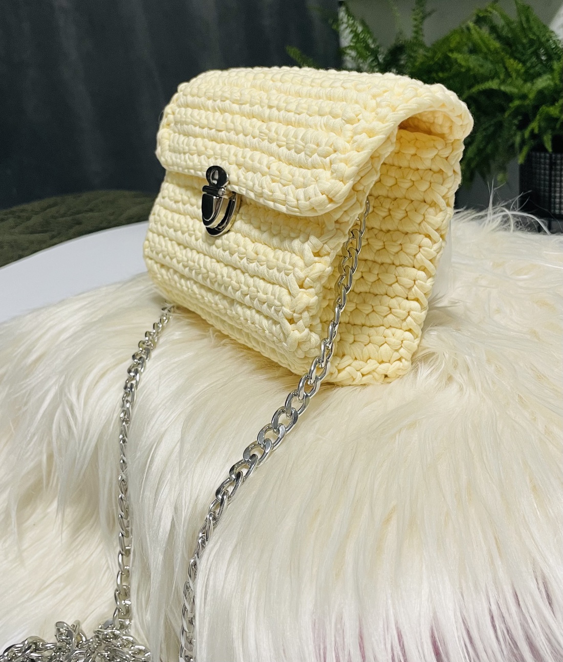 poșetă croșetată  delicată, elegantă  - genți și portofele - genți de mână și umăr - geantă crossbody - Artynos.ro