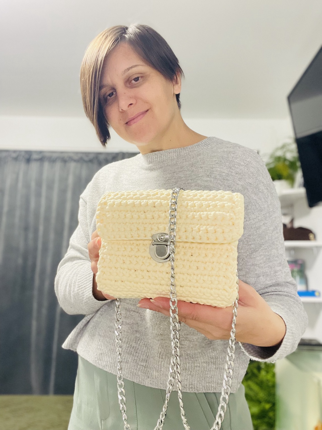 poșetă croșetată  delicată, elegantă  - genți și portofele - genți de mână și umăr - geantă crossbody - Artynos.ro