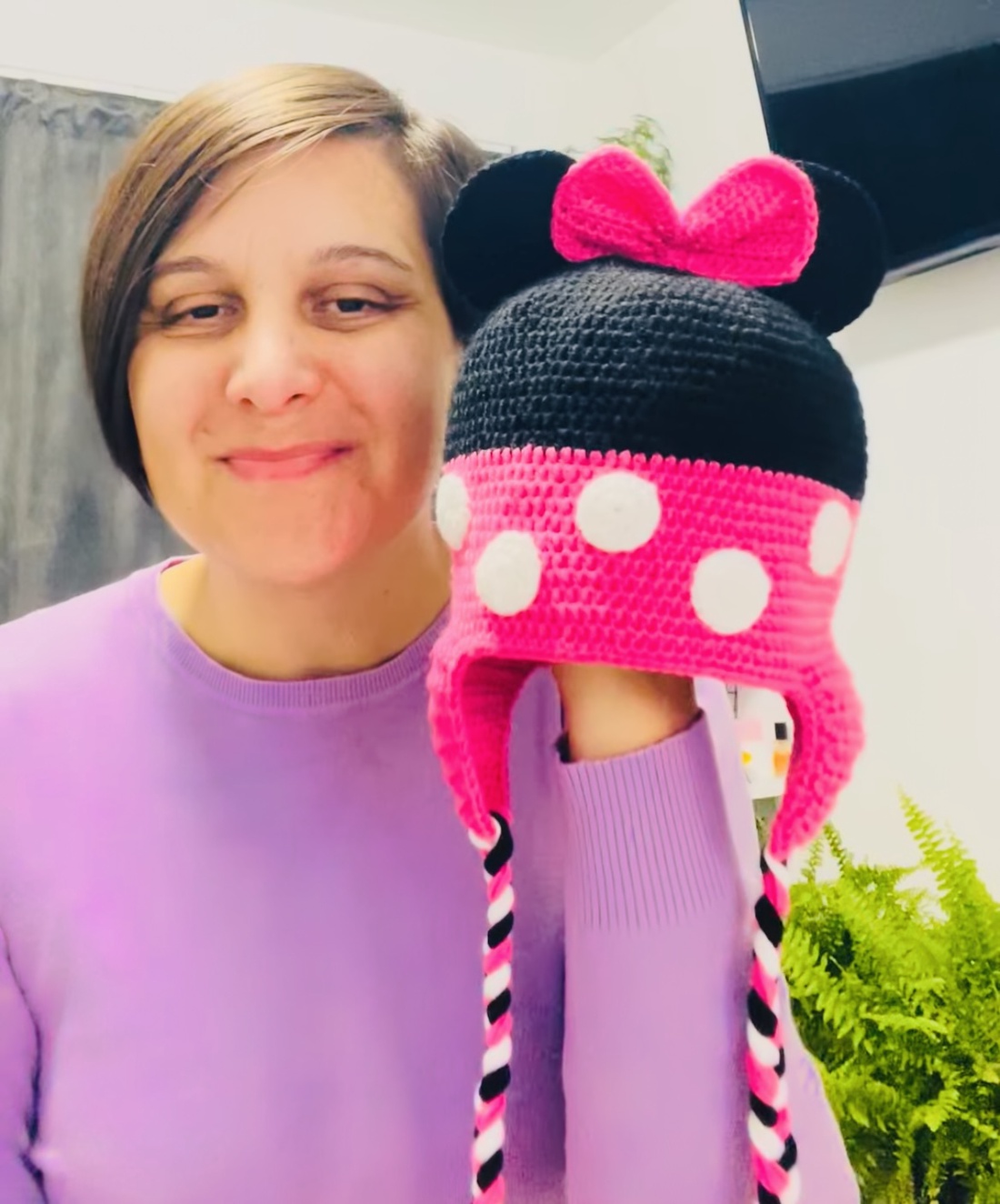 Caciuliță inspirată din Minnie Mouse - îmbrăcăminte și modă - eșarfe, pălării, fularuri - căciulă - Artynos.ro