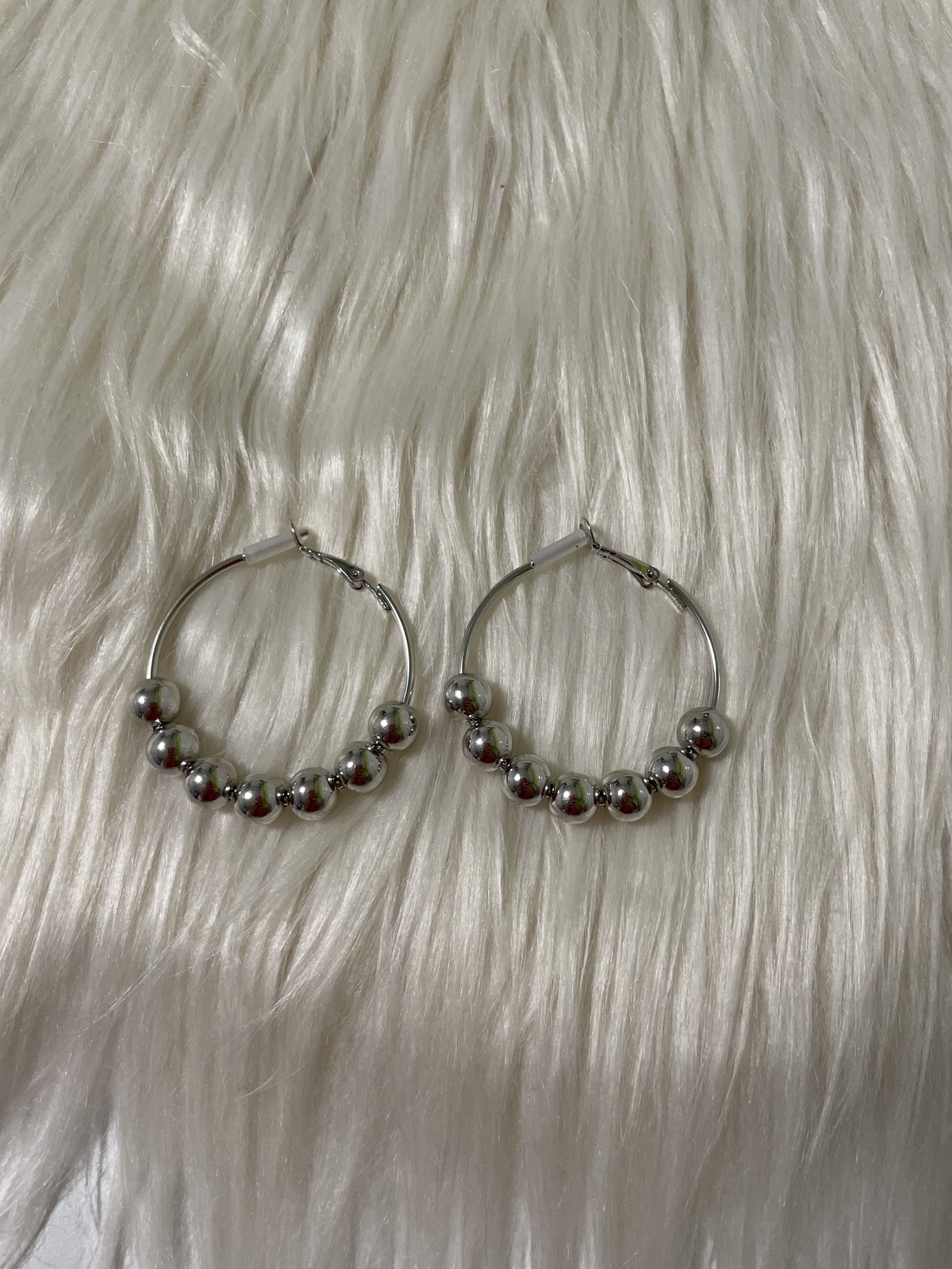 Cercei cu perle argintii - accesorii nuntă - bijuterii mireasă - cercei mireasă - Artynos.ro