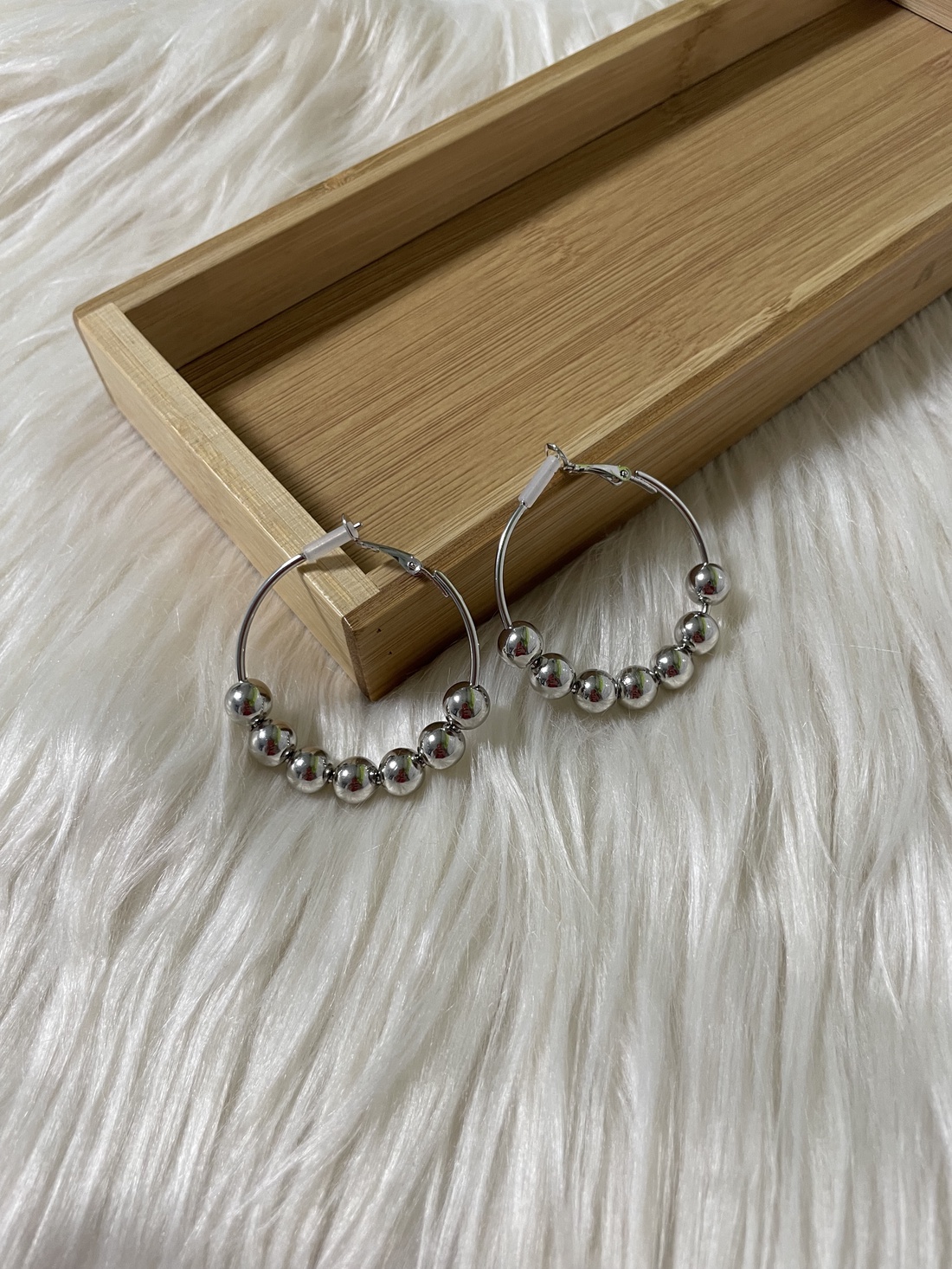 Cercei cu perle argintii - accesorii nuntă - bijuterii mireasă - cercei mireasă - Artynos.ro