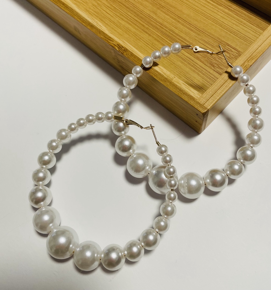 Cercei rotunzi cu perle - accesorii nuntă - bijuterii mireasă - cercei mireasă - Artynos.ro