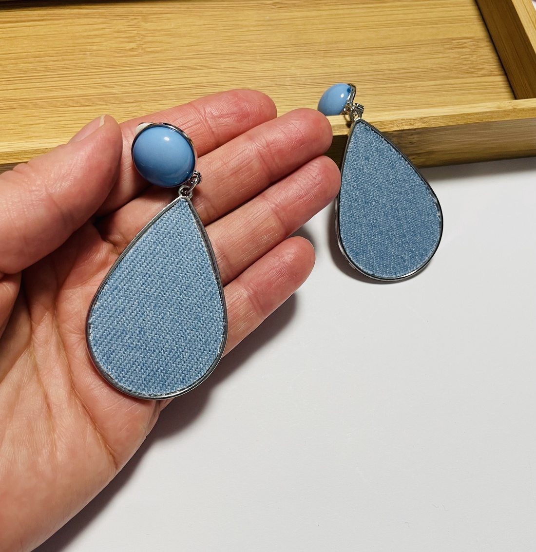 Cercei denim - bijuterii - cercei - clipsuri - Artynos.ro