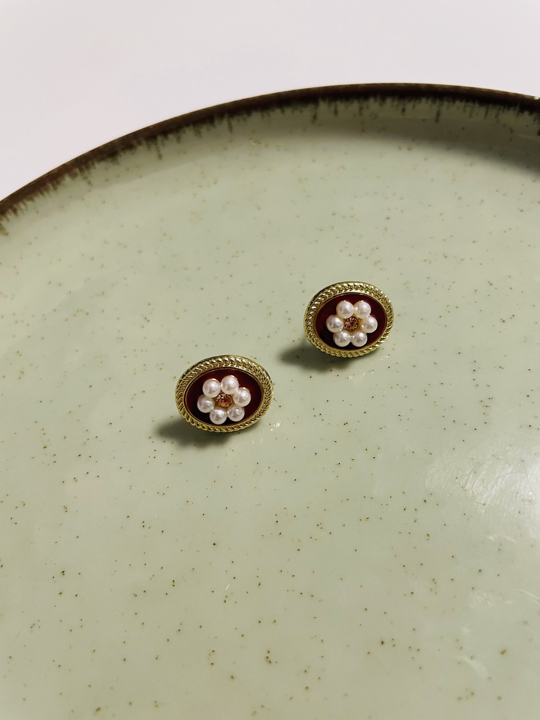 Cercei ovali vintage � eleganță cu suflet romantic  - accesorii nuntă - bijuterii mireasă - cercei mireasă - Artynos.ro