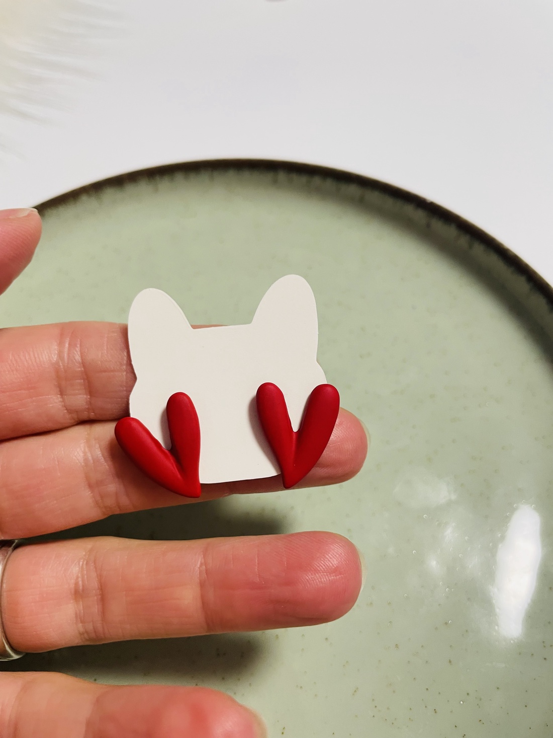 Cercei inimioare roșii � îndrăzneți și plini de pasiune  - accesorii nuntă - bijuterii mireasă - cercei mireasă - Artynos.ro