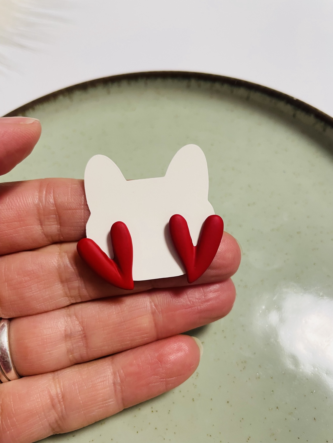 Cercei inimioare roșii � îndrăzneți și plini de pasiune  - accesorii nuntă - bijuterii mireasă - cercei mireasă - Artynos.ro