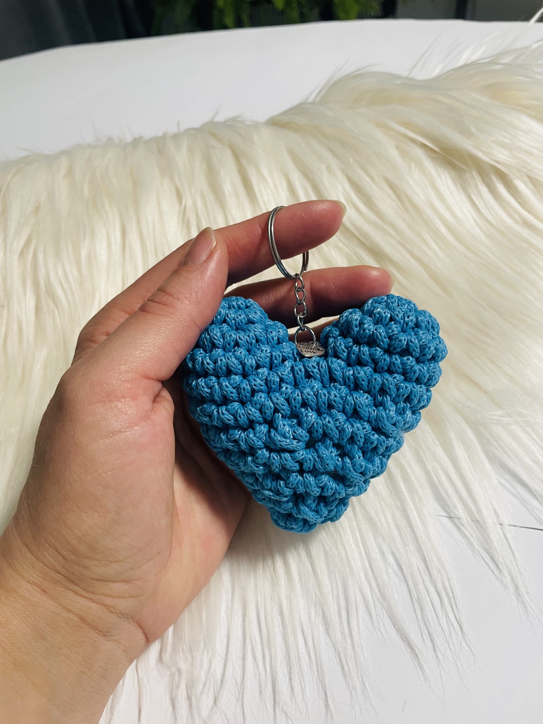  Breloc inimă croșetată handmade - genți și portofele - accesorii genți - breloc - Artynos.ro