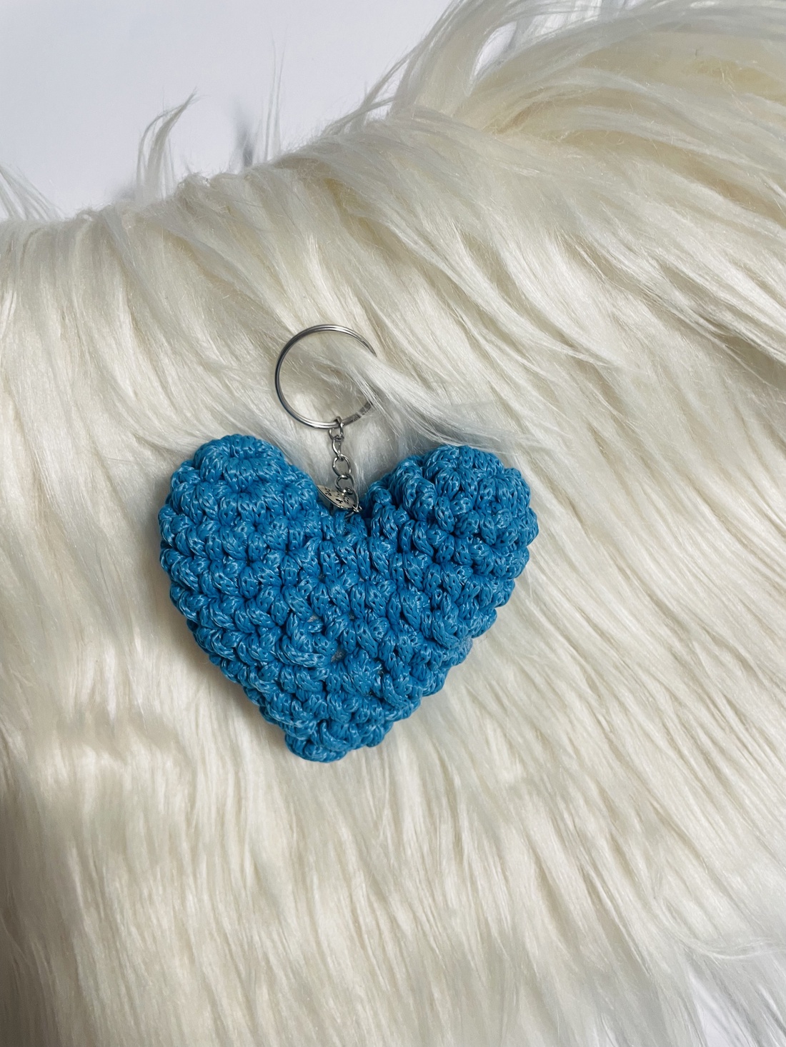  Breloc inimă croșetată handmade - genți și portofele - accesorii genți - breloc - Artynos.ro