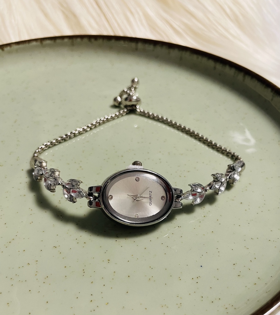 Ceas elegant - bijuterii - ceasuri și curele - ceasuri - Artynos.ro