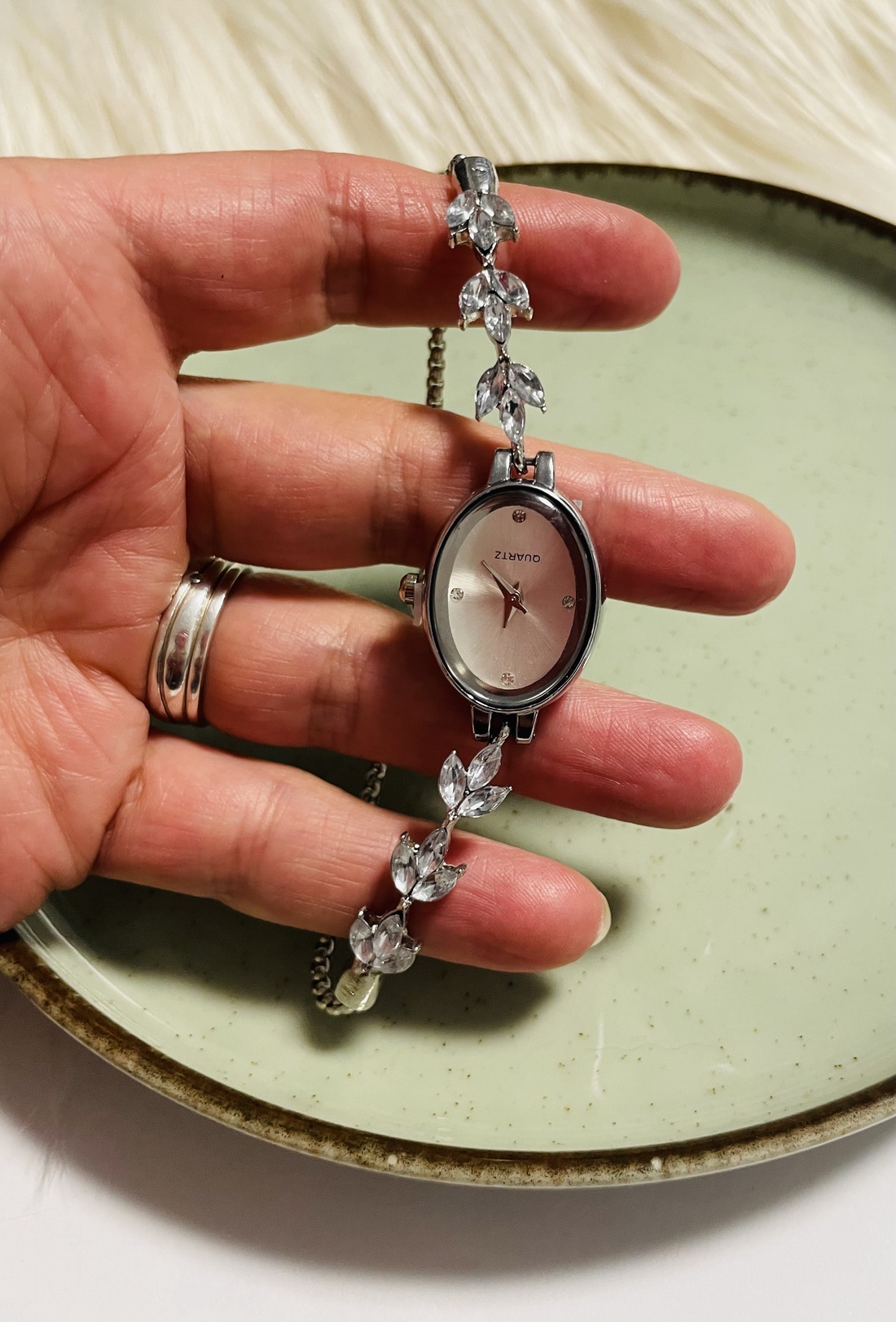 Ceas elegant - bijuterii - ceasuri și curele - ceasuri - Artynos.ro