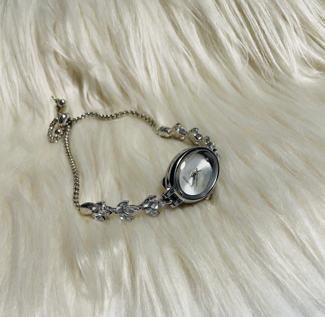 Ceas elegant - bijuterii - ceasuri și curele - ceasuri - Artynos.ro