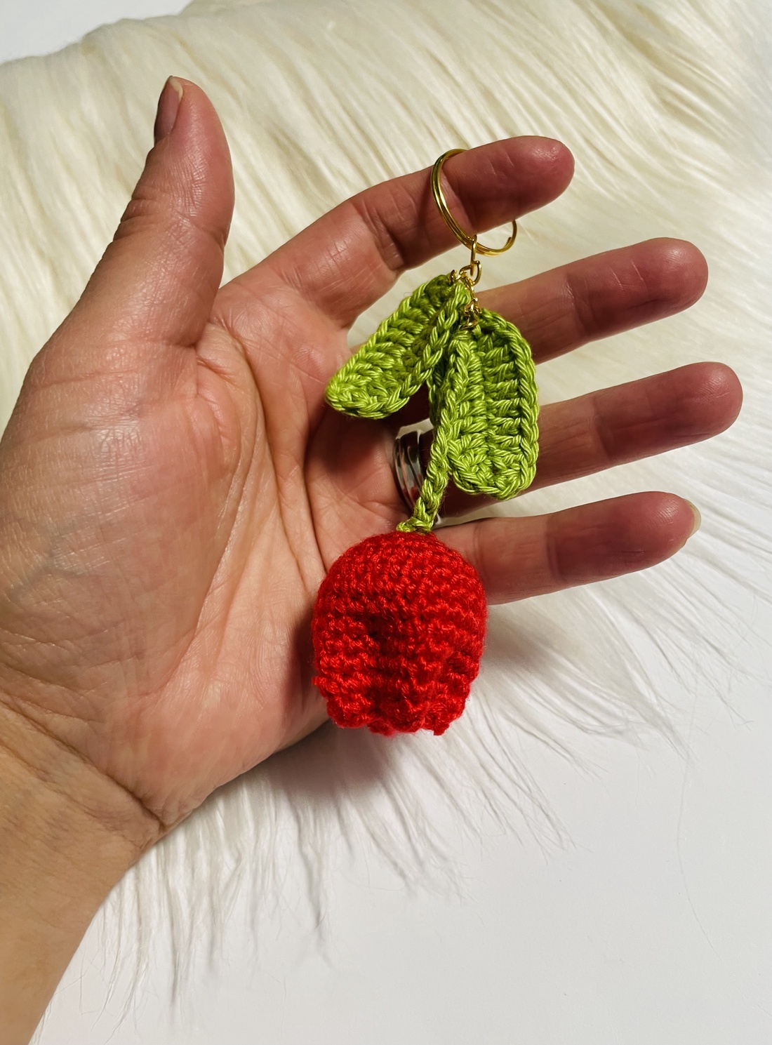 Breloc lalea - genți și portofele - accesorii genți - breloc - Artynos.ro