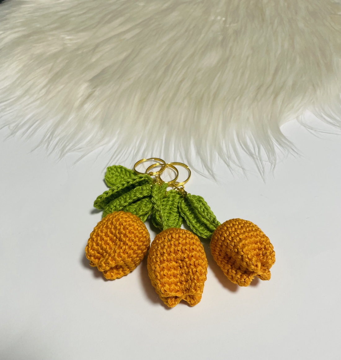 Breloc lalea - genți și portofele - accesorii genți - breloc - Artynos.ro