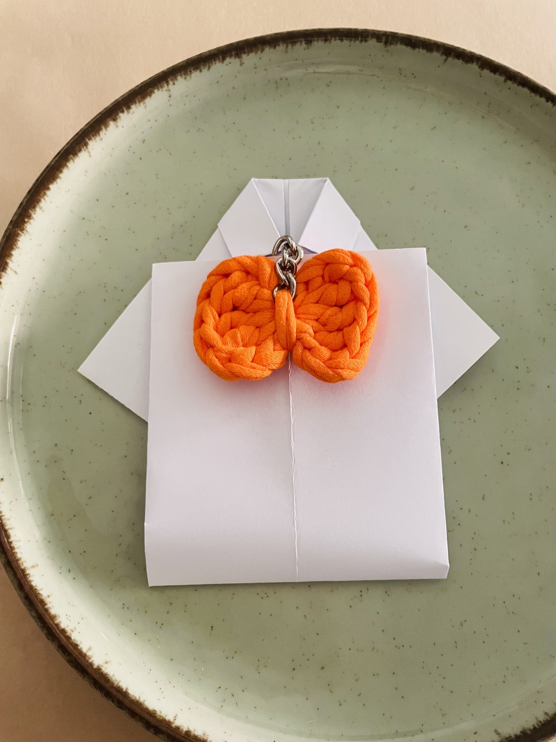 Breloc fundiță tip papion - genți și portofele - accesorii genți - breloc - Artynos.ro