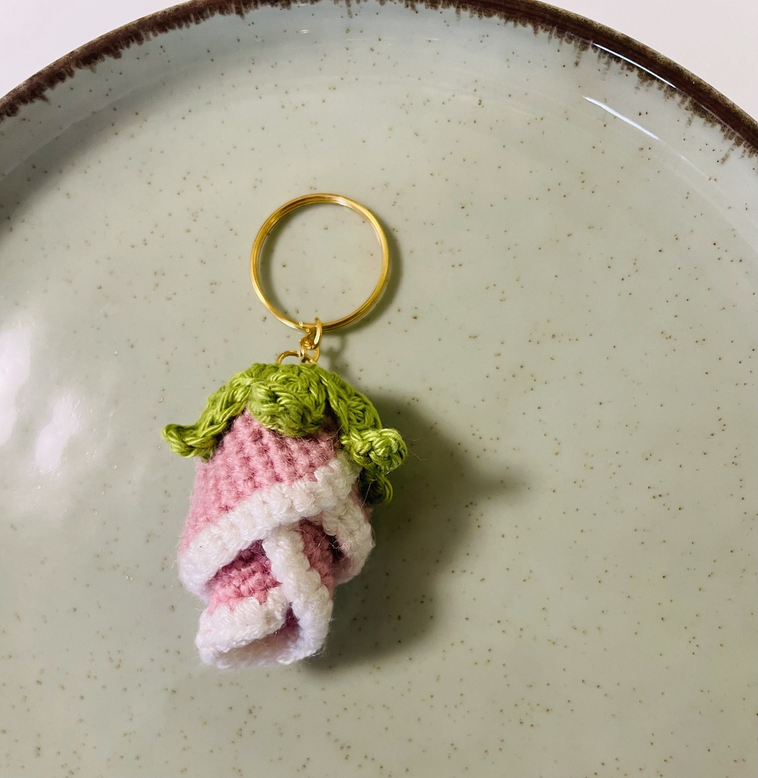 Breloc trandafir - genți și portofele - accesorii genți - breloc - Artynos.ro