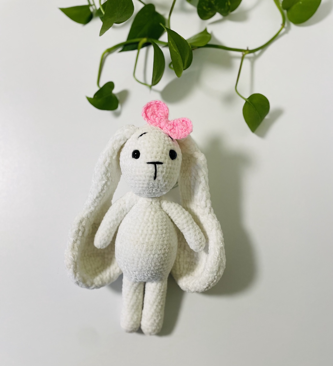 Iepuraș croșetat handmade � 27 cm - jucării și echipamente pentru copii - plușuri - iepure de pluș - Artynos.ro