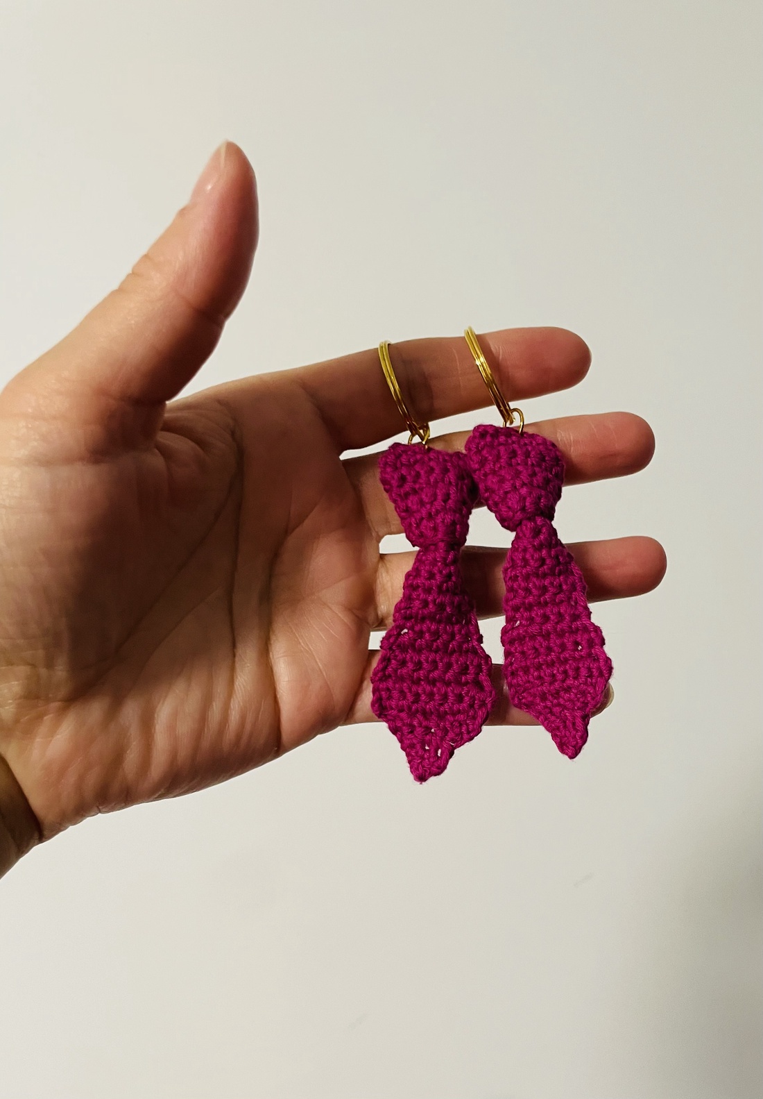 Suvenir breloc cravată - genți și portofele - accesorii genți - breloc - Artynos.ro
